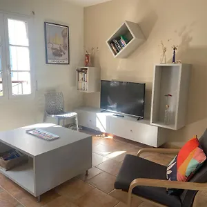  Hébergement de vacances Maison De Centre-ville Avec Grande Terrasse France