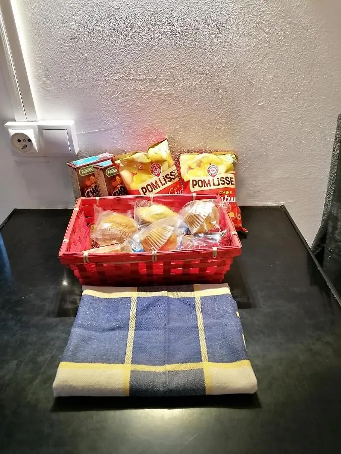 Maison D'Hote Du Jas Ensues-la-Redonne Quarto em Acomodações Particulares