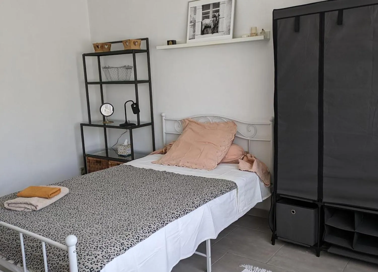 Quarto em Acomodações Particulares Maison D'Hote Du Jas Ensues-la-Redonne França