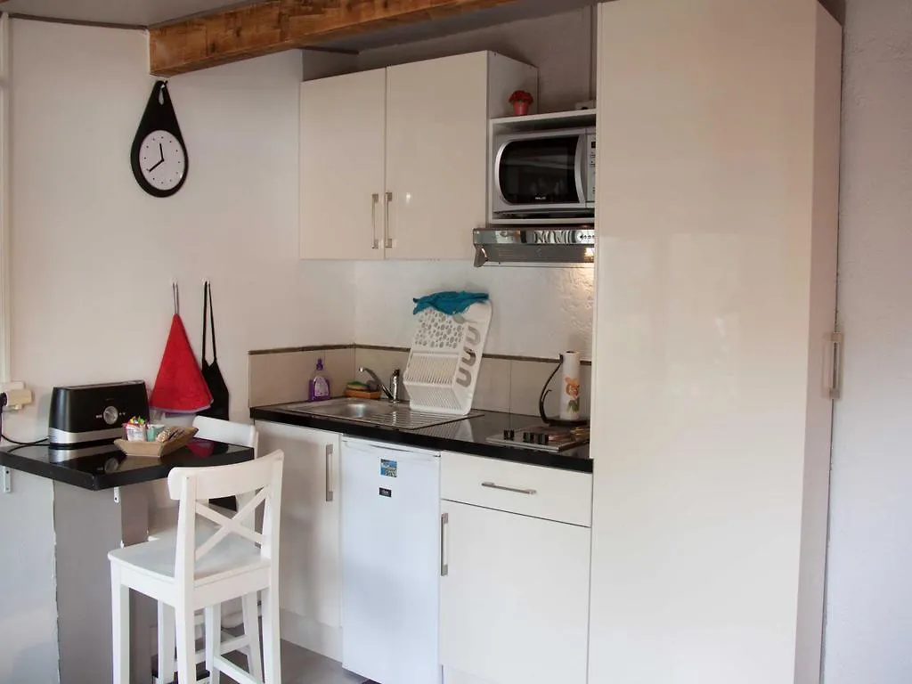 Maison D'Hote Du Jas Ensues-la-Redonne Quarto em Acomodações Particulares